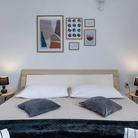 Mima Apartment *
