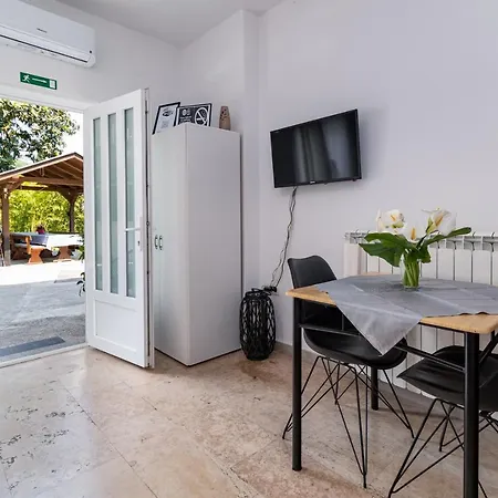 Apartment Mima *